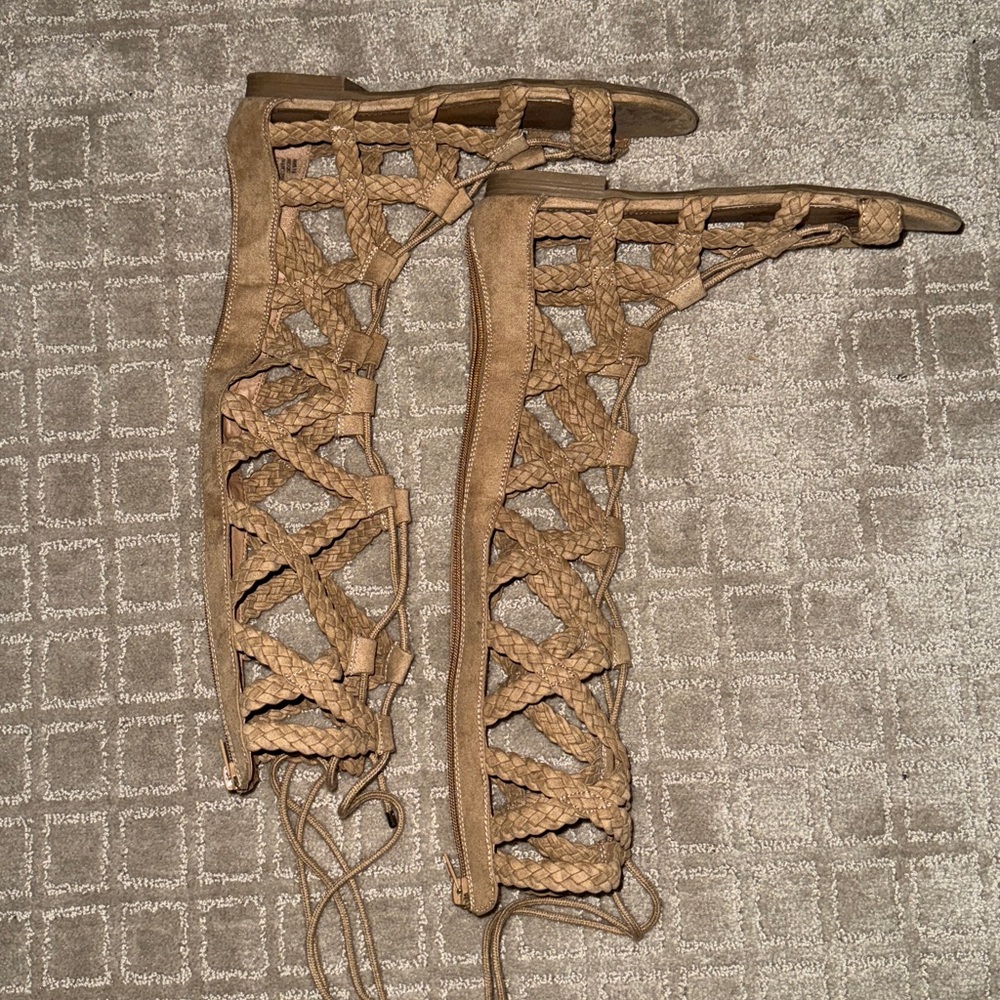 Report Gladiator Sandals intricate lace design tan color excellent condition